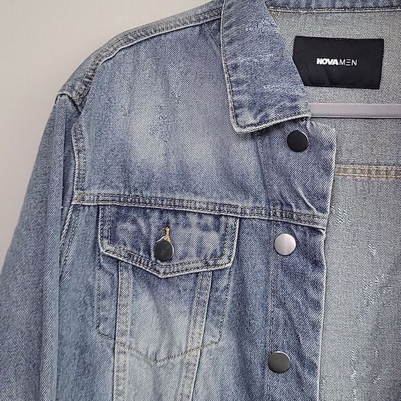 NWT Fashion Nova Oversized Trucker Denim Jean Jacket Men's Small Light W… - Picture 5 of 13